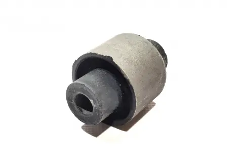 Сайлентблок заднього нижнього важеля (кривого) до балки Chery M11 Aftermarket M11-2919460 (фото 1)