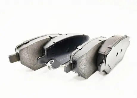 Колодки тормозные передние с датчиком 6GN Chery Eastar KIMIKO B11-6GN3501080