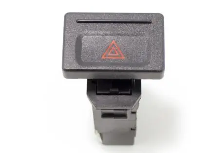 Кнопка аварійної сигналізації Amulet CHERY A15-3718090