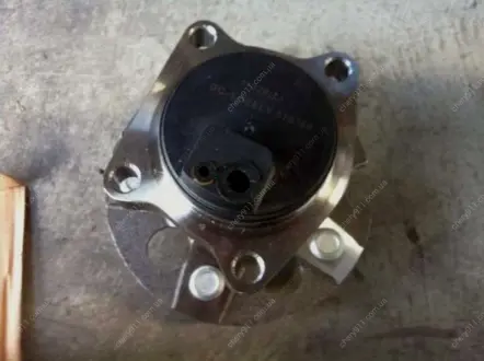 Ступица задняя левая в сборе с подшипником Geely EC-8 Aftermarket 1014011618