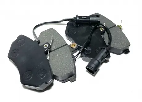 Колодки передні гальмівні з датчиком Chery Eastar Aftermarket B11-6BH3501080 (фото 1)