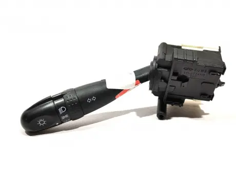 Перемикач підрульової світла лівий Chery Tiggo Aftermarket T11-3774110 (фото 1)
