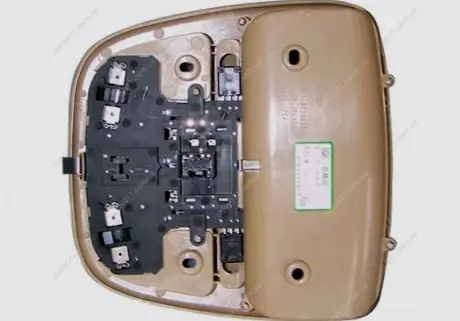 Плафон освітлення салону передній Chery Eastar Aftermarket B11-3714010MA