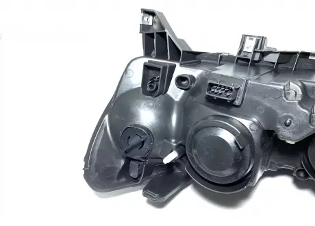 Фара передня седан (black) права Geely EC-7 Aftermarket 1067003377