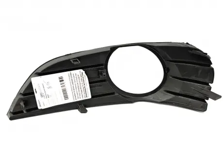 Решетка противотуманной фары правая Geely MK2 Aftermarket 1018006114