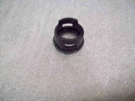 Кронштейн датчика ParkTronic 2 Geely EC-7RV Aftermarket 1068003041
