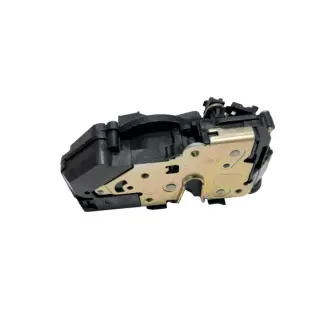 Замок дверей задній правий Geely EC-7, EC-7RV Aftermarket 1018011210