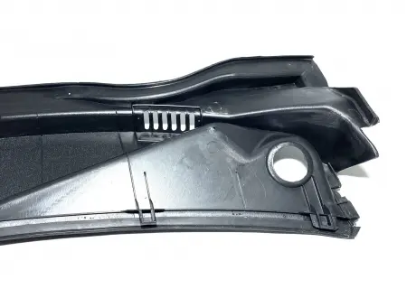 Накладка лобового скла нижня Geely EC-7 Aftermarket 1068001610