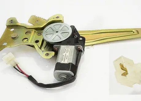 Стеклоподъемник двери задней левый Geely MK Aftermarket 1018005663