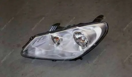 Фара передняя с корректором левая Chery M11 Aftermarket M11-3772010BA