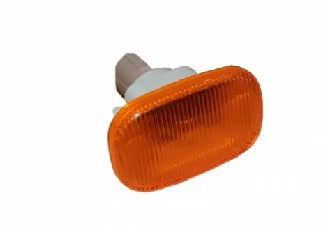 Повторювач повороту в крило Chery Tiggo Aftermarket T11-3731010