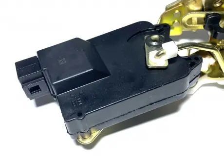 Замок дверей задньої правої Chery Kimo, QQ Aftermarket S11-6205040