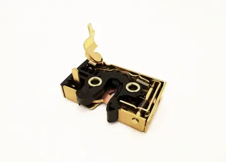 Замок передньої двери лівий Chery Amulet Aftermarket A11-6105030AB (фото 1)
