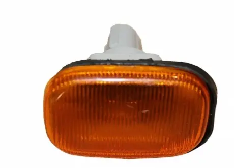 Повторювач повороту в крило Chery QQ Aftermarket S11-3731010