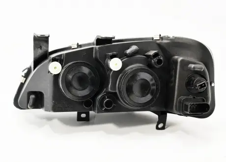 Фара передня права Chery Amulet Aftermarket A15-3772020BA