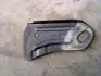 Крепление крыла металл нижнее R Geely Emgrand EC7 Aftermarket 101202904302 (фото 1)