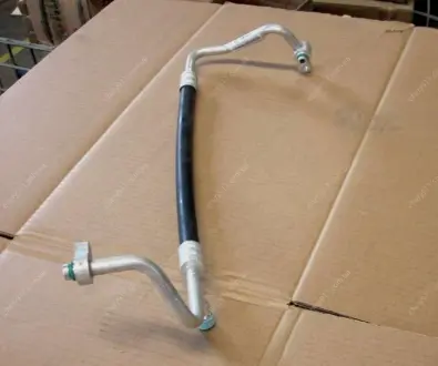 Трубка кондиціонера Geely EX-7 Aftermarket 1017000296 (фото 1)