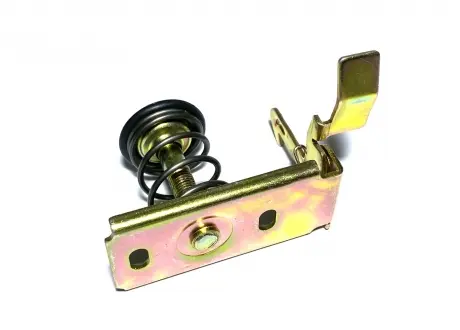 Замок капота верхний Chery QQ Aftermarket S11-8402050