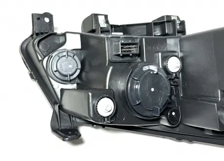 Фара передня ліва Geely EC7 Aftermarket 1067001211