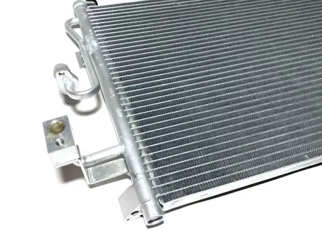 Радіатор кондиціонера Chery Eastar Aftermarket B11-8105010 (фото 1)