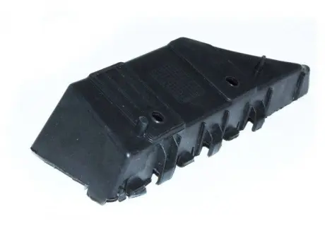 Кронштейн переднего бампера левый Forza CHERY A13-2803571