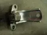 Петля дверцята передня праворуч верхня Geely EC-7, EC-7RV Aftermarket 1062002720 (фото 1)