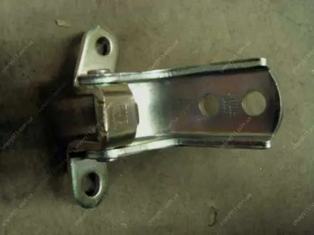 Петля дверцята передня праворуч верхня Geely EC-7, EC-7RV Aftermarket 1062002720