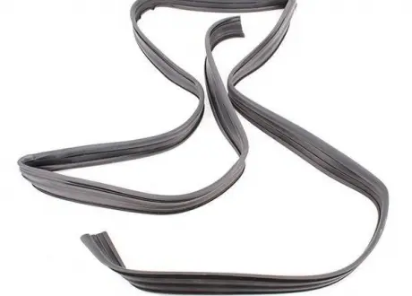Ущільнювач скла двері передньої правої Chery Tiggo Aftermarket T11-6103120
