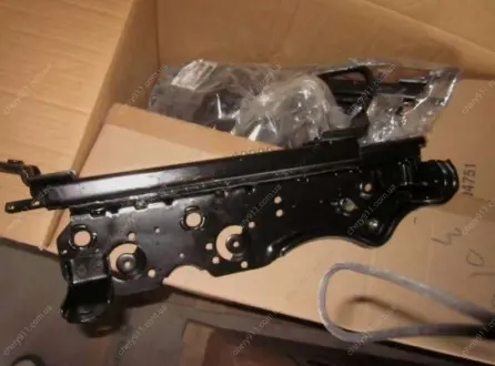 Напрямна сидіння переднього правий (компл.) EC-7 Aftermarket 1068020465-01