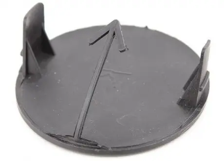 Заглушка бампера переднего правый хэтчбек EC-7RV Aftermarket 1068003071