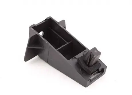 Кронштейн брызговика заднего бампера Geely GC6 Aftermarket 101800359051