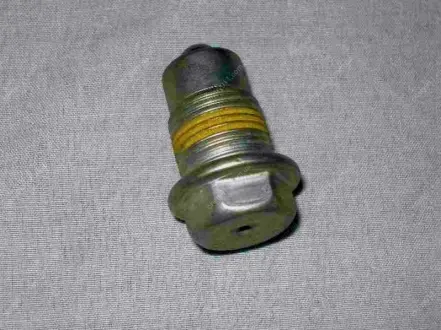 Пробка заливная КПП CK, CK2 GEELY 3170216001