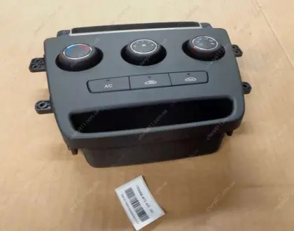 Панель керування кондиціонером Geely EC-8 Aftermarket 101700831959