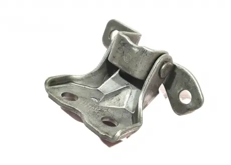 Петля двери передняя нижняя левый Geely MK Aftermarket 1012000970
