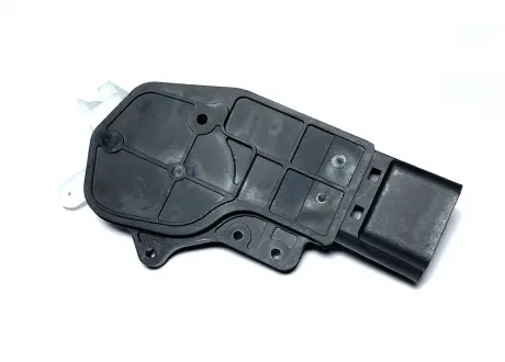Привід замку дверей задньої правий. Geely MK Aftermarket 1018008855