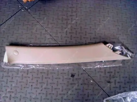 Накладка стойки правый Geely EC-7, EC-7RV Aftermarket 1068001062