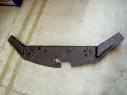 Накладка бампера переднего Geely EC-7RV Aftermarket 1068003051