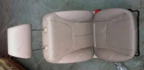 Сидіння переднє має рацію. Geely EC-7RV Aftermarket 1068020944L