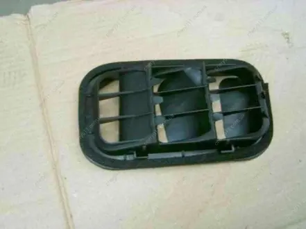 Панель вентиляционная Geely EC-7RV Aftermarket 1068003248