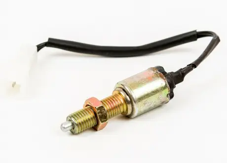 Датчик стоп-сигналу Geely EC-7RV Aftermarket 1017020051