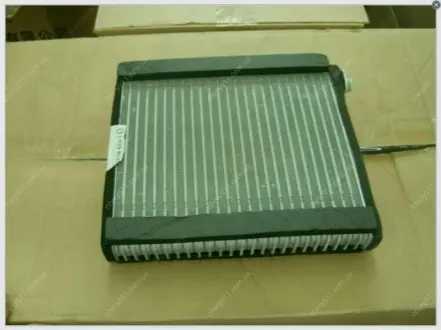 Радиатор кондиционера Geely FC Aftermarket 1067000250