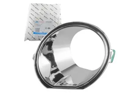 Накладка противотуманной фары правая (хром) MK2 GEELY 1018006151-01