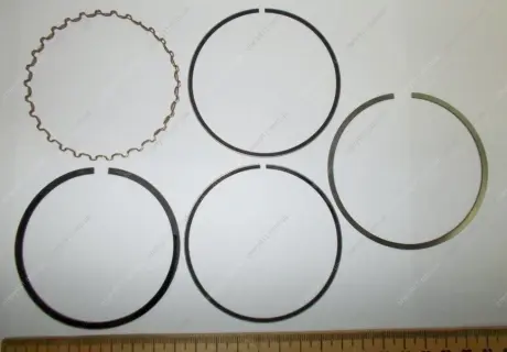 Кольца поршневые (комплект на 1 поршень, 1.5) GEELY 1136000312-01