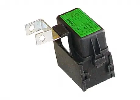 Блок предохранителей на (+) клемму CHERY A11-3723025BB