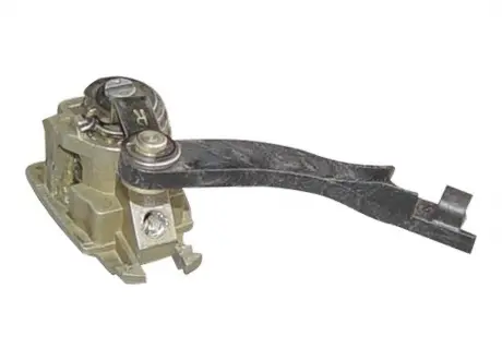 Личинка замку двері передньої правої CHERY T11-8CB6105320