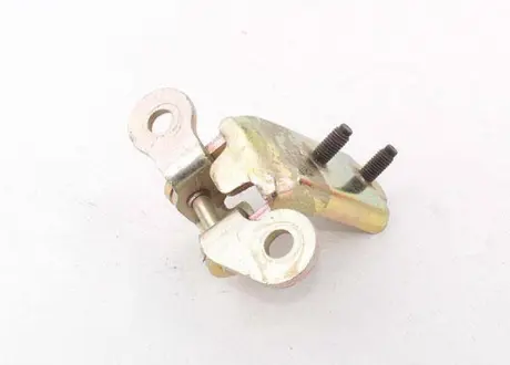 Петля двері зад лев нижня CHERY T11-6206030-DY