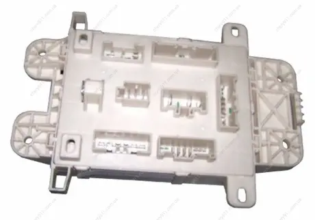 Блок запобіжників пласт. CHERY T11-3723060BA