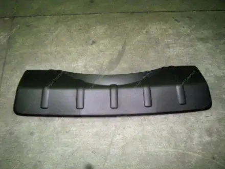 Накладка заднього бампера GEELY 1018011640