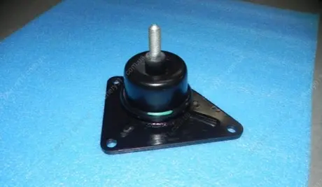 Опора двигателя левая CHERY S18D-1001110