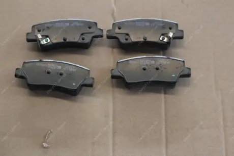 ТОРМОЗНЫЕ КОЛОДК ЗАДНИЕ Emgrand EC7 GEELY 1064001725-02